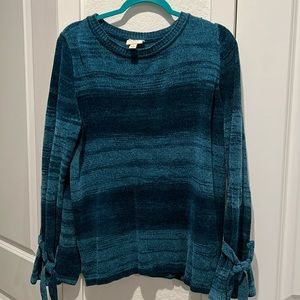 Beautiful bell sleeve sweater